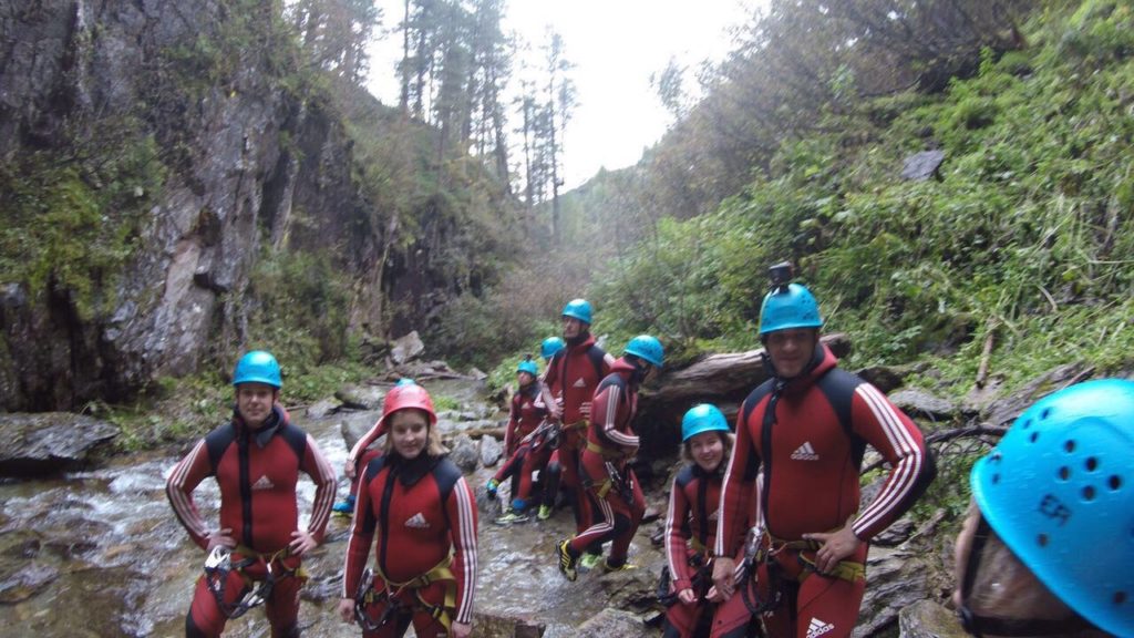 Outdoor Fun beim Canyoning im Ötztal