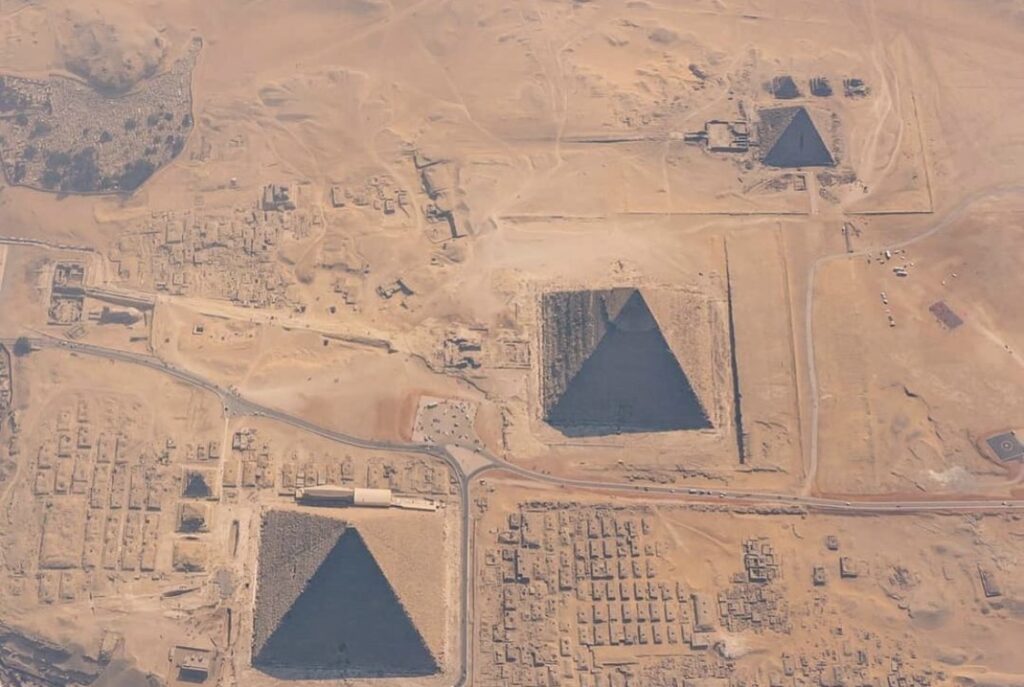 Pyramiden von Gizeh von oben