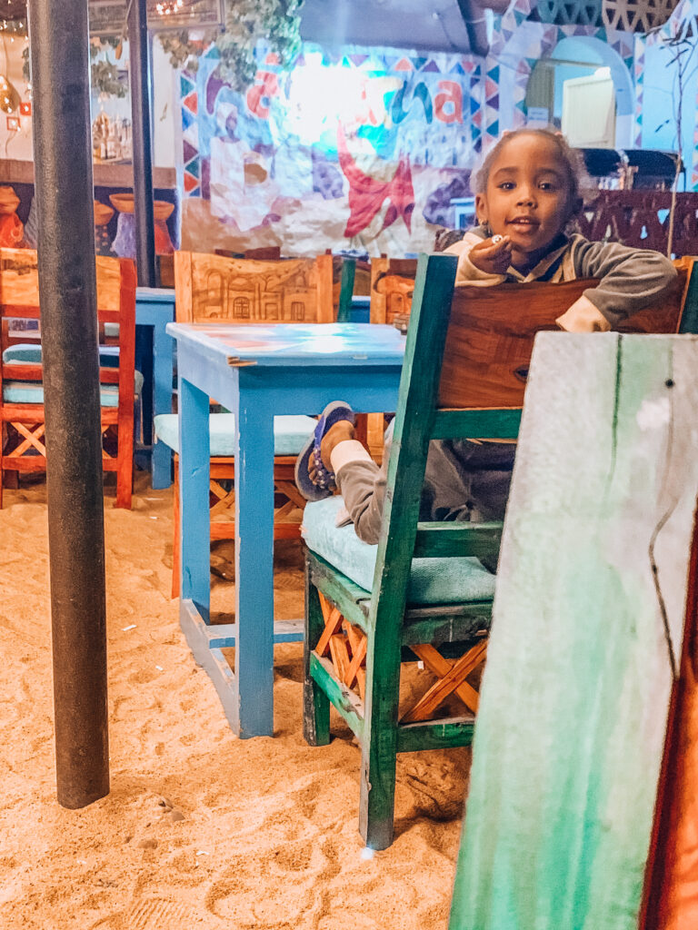 Kinder im Nubian Village in Ägypten